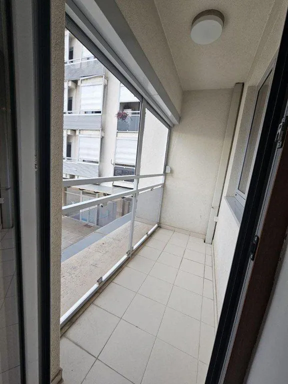 Izdavanje, jednosoban stan, 43m², Podgorica, Crna Gora