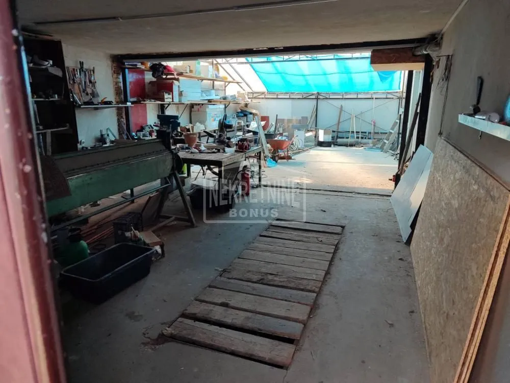 Sale, house, 350m², Bajnat, Subotica