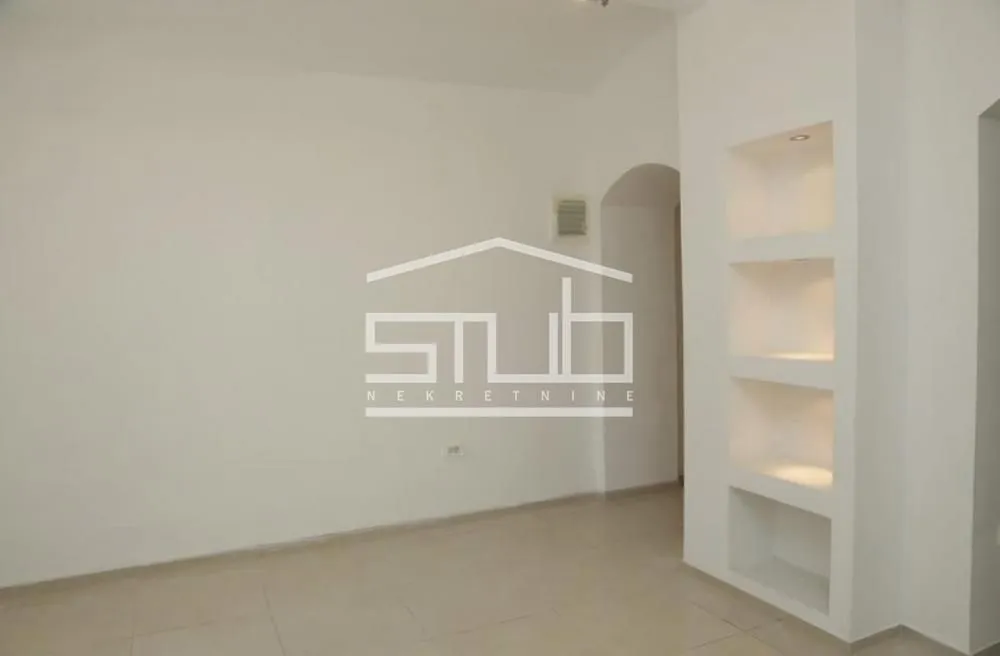 Sale, office space, 38m², Stari Grad, Beograd