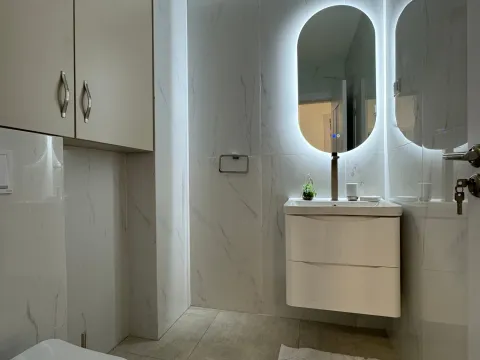 Prodaja, dvosoban stan, 74m², Bečići, Budva - image 13