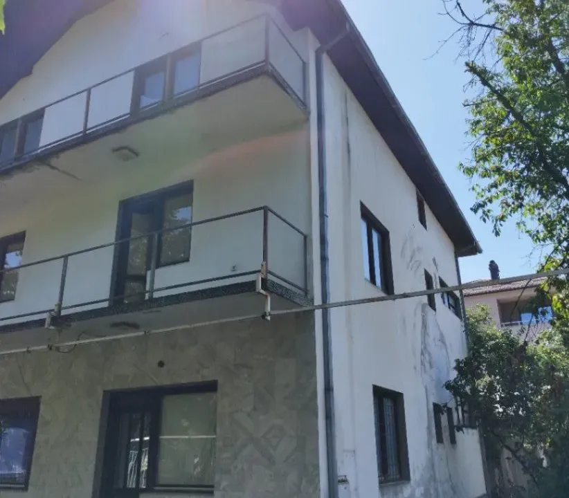 Prodaja, kuća, 300m², Centar, Berane