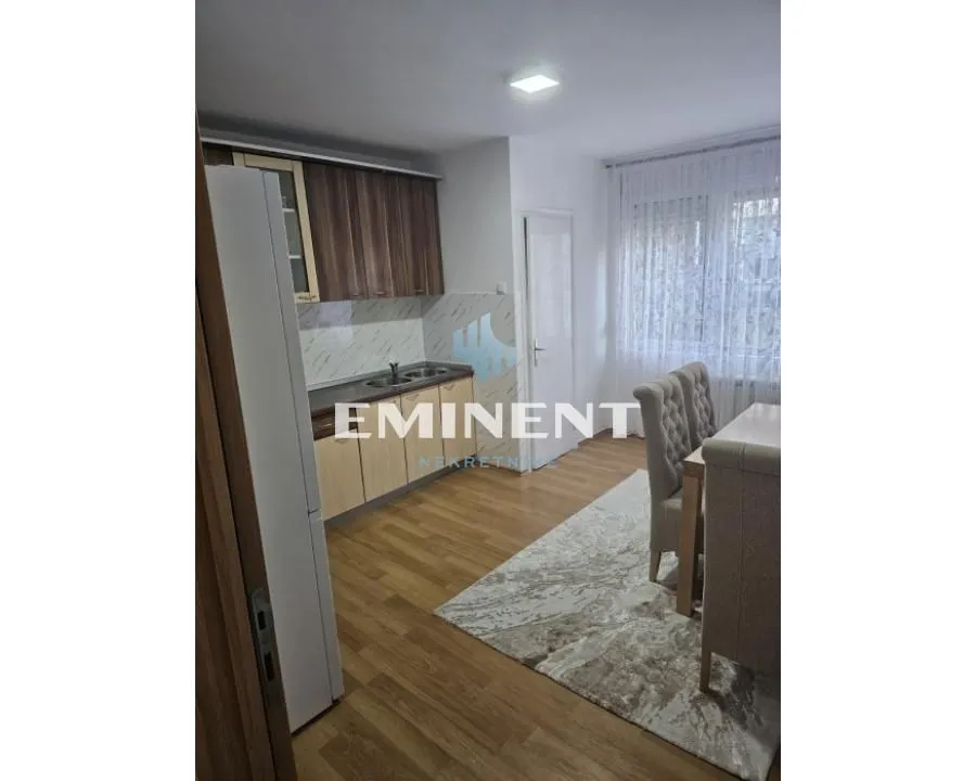 Izdavanje, dvosoban stan, 60m², Kalenić Pijaca, Vračar Sve Podlokacije