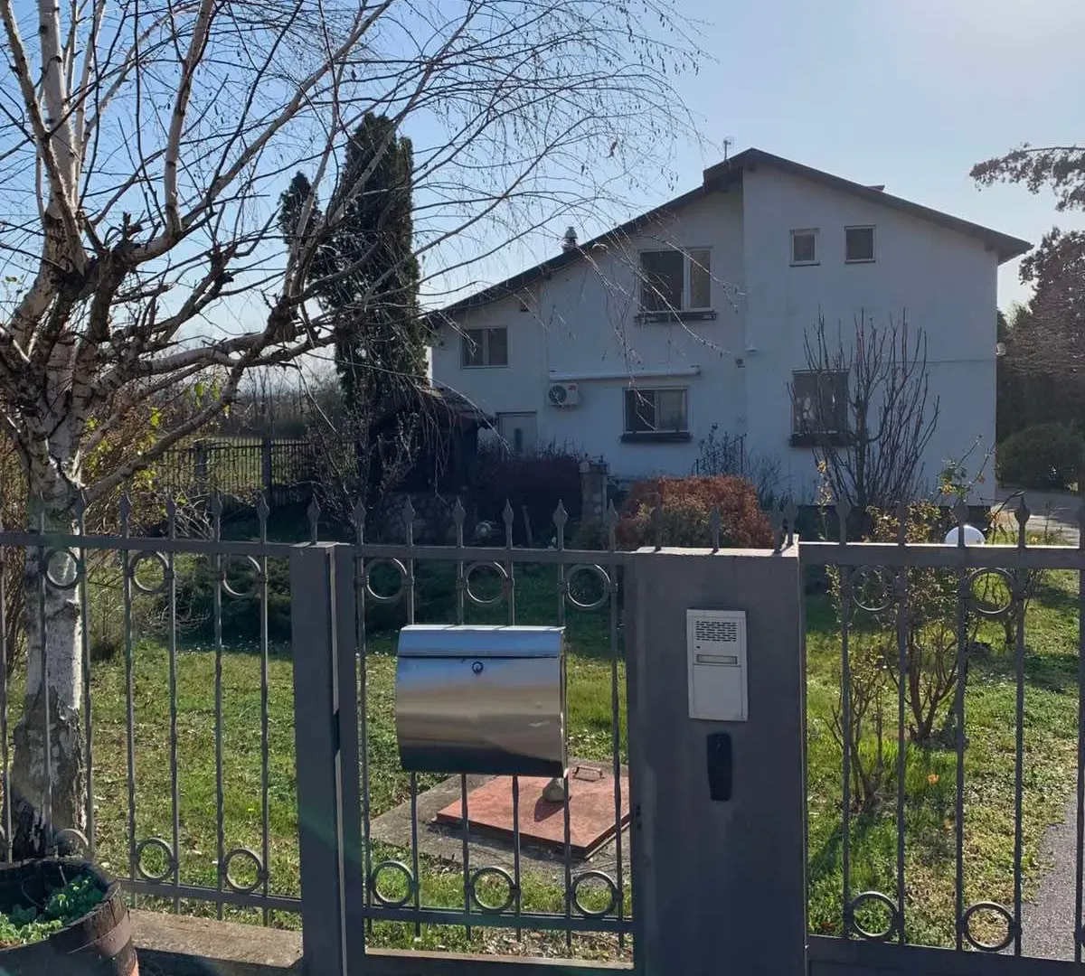 Sale, house, 370m², Sopot, Beograd