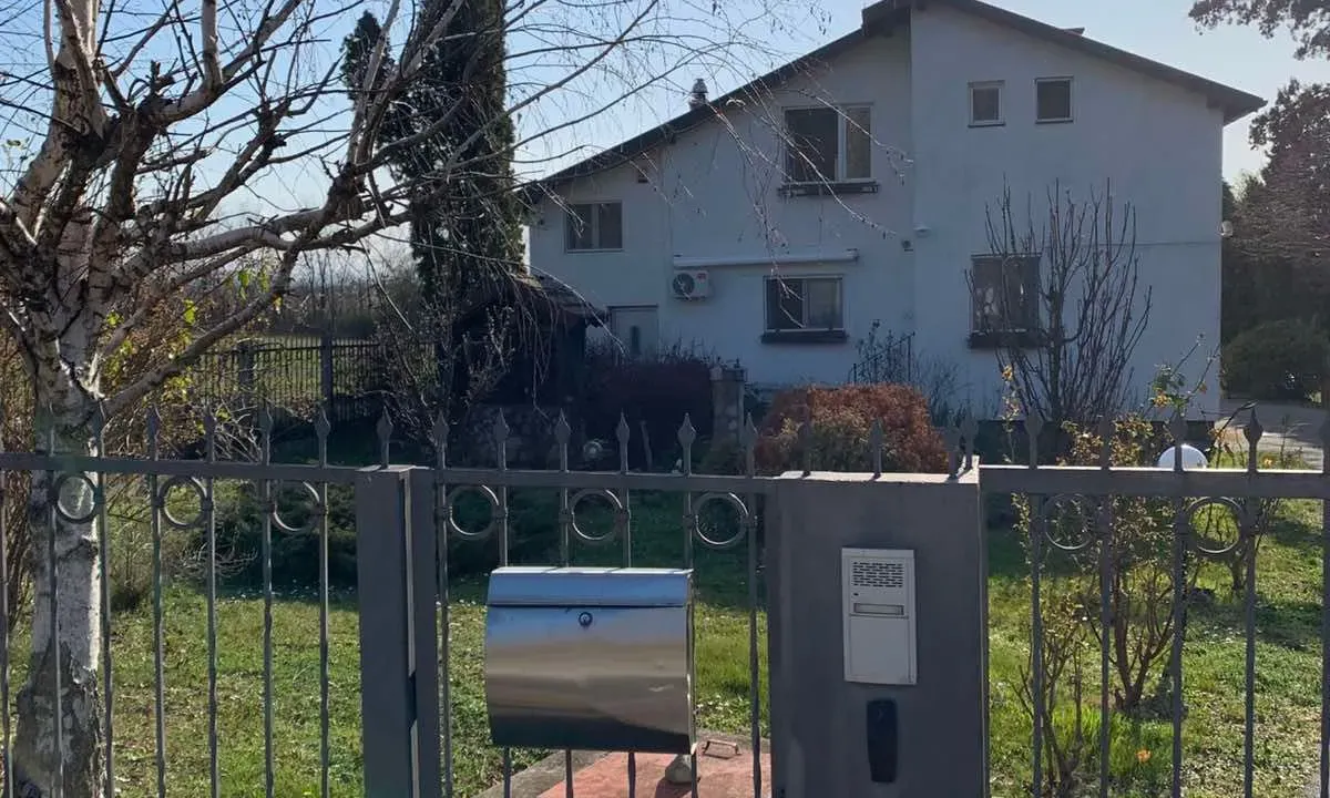 Sale, house, 370m², Sopot, Beograd