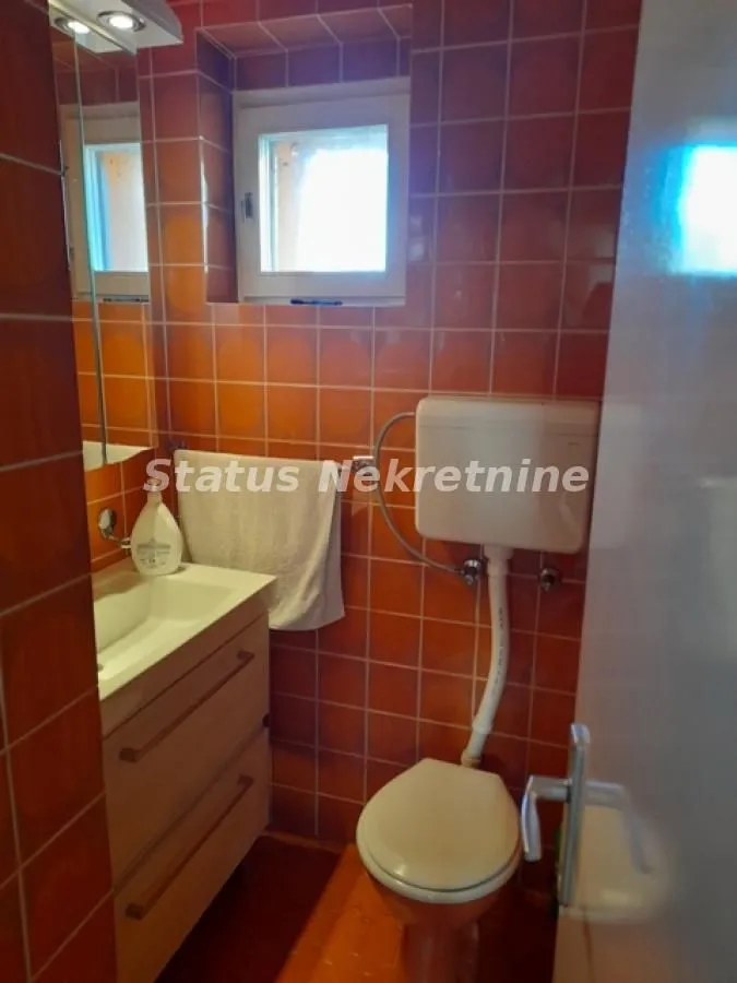 Prodaja, kuća, 360m², Sremska Kamenica, Petrovaradin