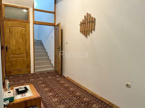 Sale, house, 306m², Niš, Srbija - image 4