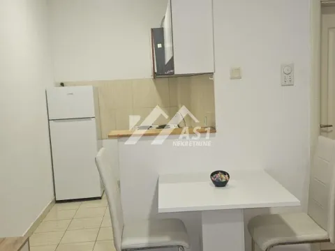 Izdavanje, jednosoban stan, 33m², Grbavica, Novi Sad Sve Podlokacije - image 3