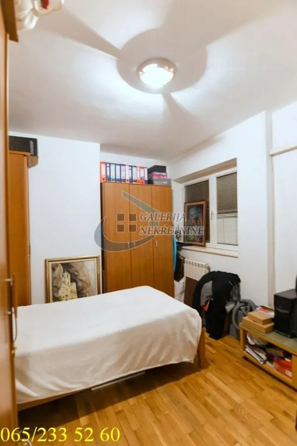 Sale, four bedroom apartment, 202m², Savski Venac, Beograd
