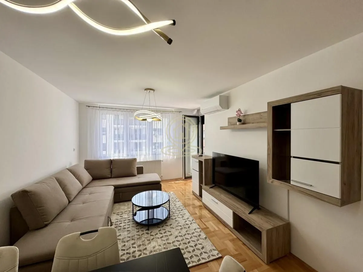 Rent, two bedroom apartment, 55m², Medijana, Niš