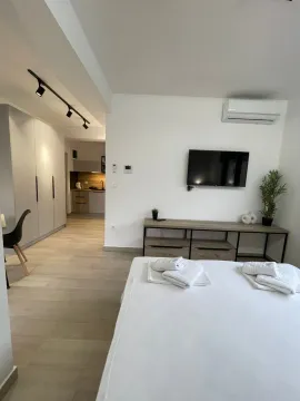 Rent, studio apartment, 30m², Budva, Crna Gora - image 6