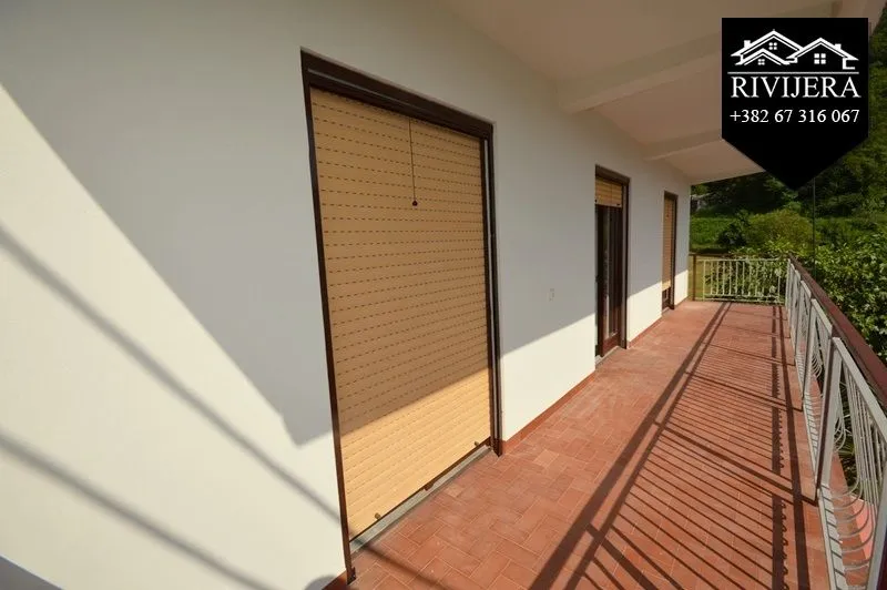 Prodaja, kuća, 300m², Zelenika, Herceg Novi