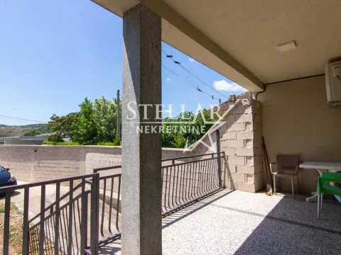 Izdavanje, kuća, 119m², Beri, Podgorica - image 13