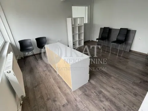 Izdavanje, poslovni prostor, 20m², Leštane, Grocka - image 4