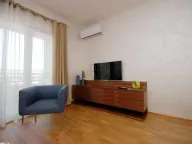 Rent, two bedroom apartment, 70m², City Kvart, Podgorica - image 6