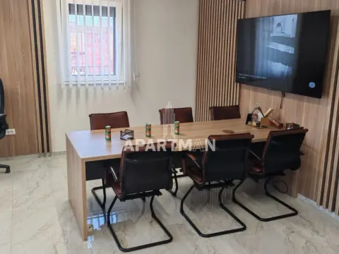 Prodaja, poslovni prostor, 124m², Ledine, Beograd - image 3