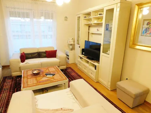 Rent, one bedroom apartment, 45m², City Kvart, Podgorica - image 8