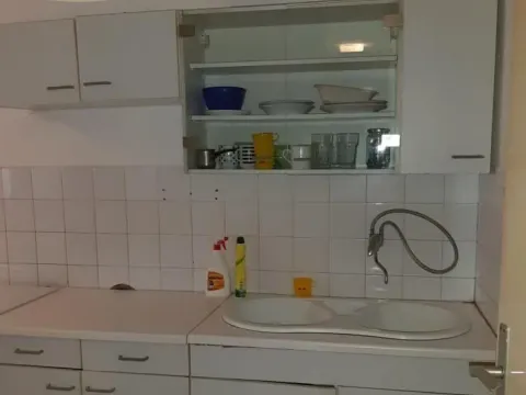 Izdavanje, trosoban stan, 85m², Medijana, Niš - image 9