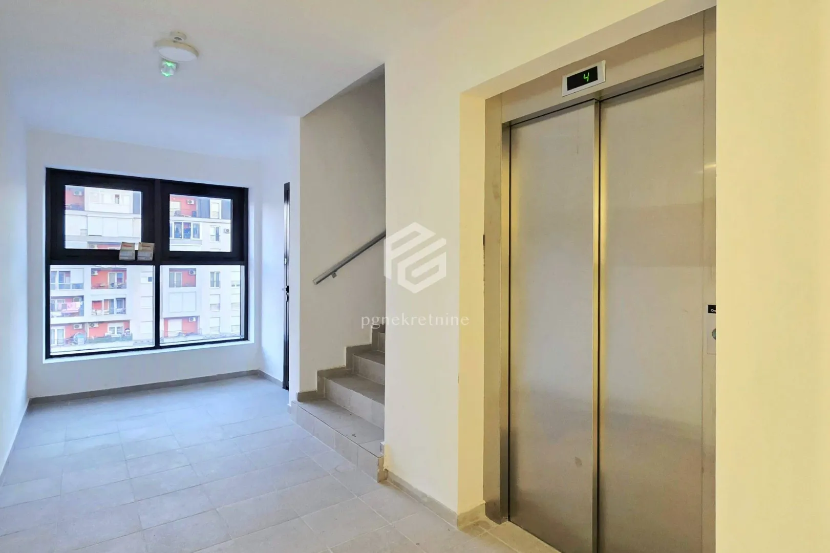 Rent, one bedroom apartment, 42m², Stari Aerodrom, Podgorica