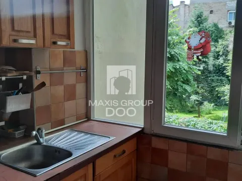 Izdavanje, trosoban stan, 80m², Stari Grad, Beograd - image 16