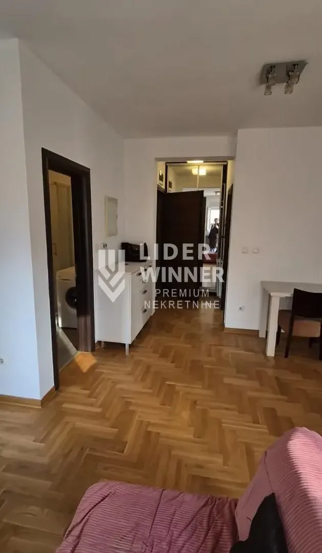 Sale, two bedroom apartment, 60m², Olimp, Zvezdara Sve Podlokacije