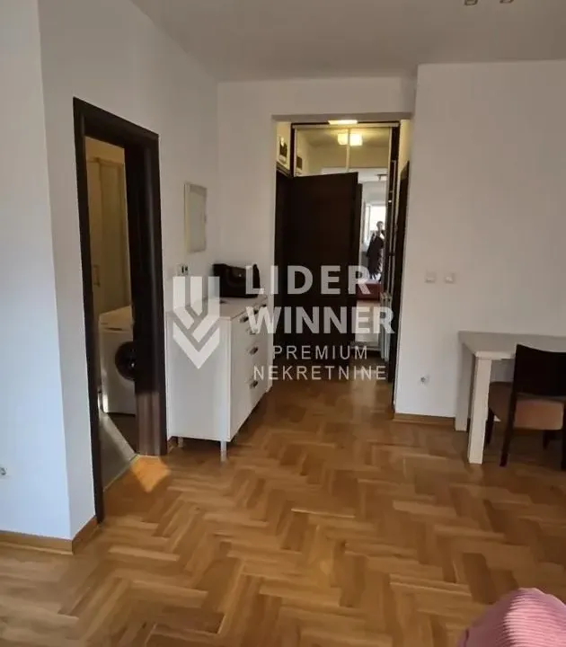 Prodaja, dvosoban stan, 60m², Olimp, Zvezdara Sve Podlokacije