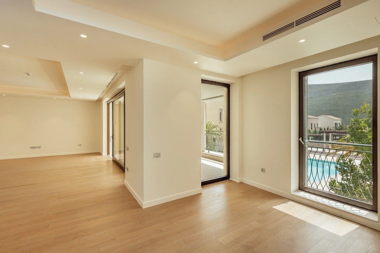 Prodaja, dvosoban stan, 171m², Kumbor, Herceg Novi