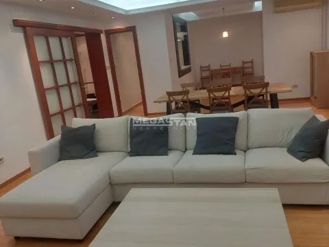 Izdavanje, četvorosoban stan, 156m², Vračar Centar, Vračar Sve Podlokacije - image 2