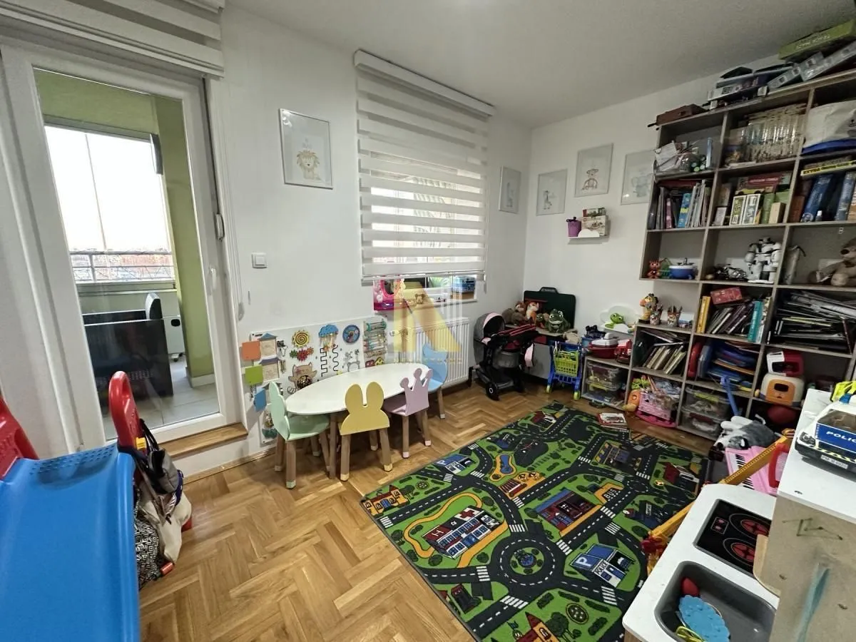 Prodaja, četvorosoban stan, 108m², Bulevar patrijarha Pavla, Novi Sad Sve Podlokacije