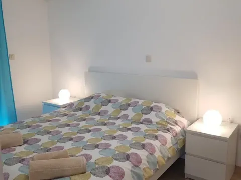 Rent, one bedroom apartment, 47m², Budva, Crna Gora - image 5