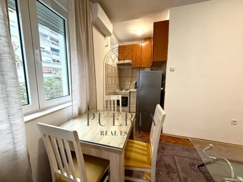 Rent, one bedroom apartment, 40m², Centar, Podgorica - image 5