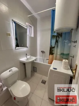 Izdavanje, jednosoban stan, 35m², Bulevar Evrope, Novi Sad Sve Podlokacije - image 8