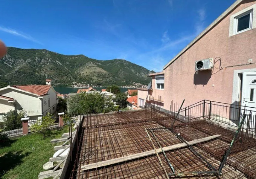 Sale, house, 200m², Dobrota, Kotor