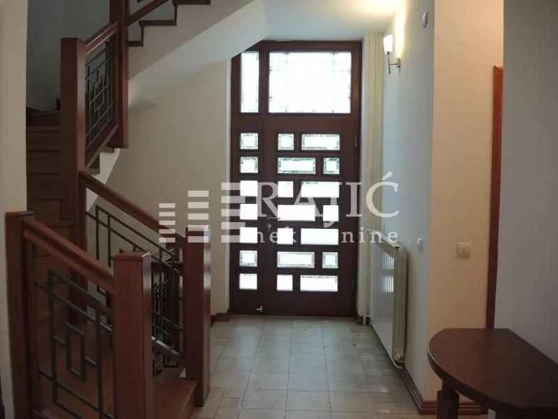 Rent, house, 400m², Savski Venac, Beograd