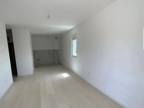 Prodaja, dvosoban stan, 73m², Zabjelo, Podgorica - image 8