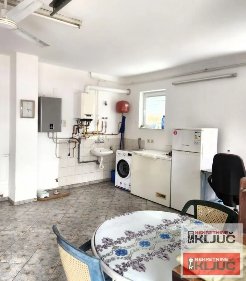 Izdavanje, kuća, 120m², Sremska Kamenica, Petrovaradin