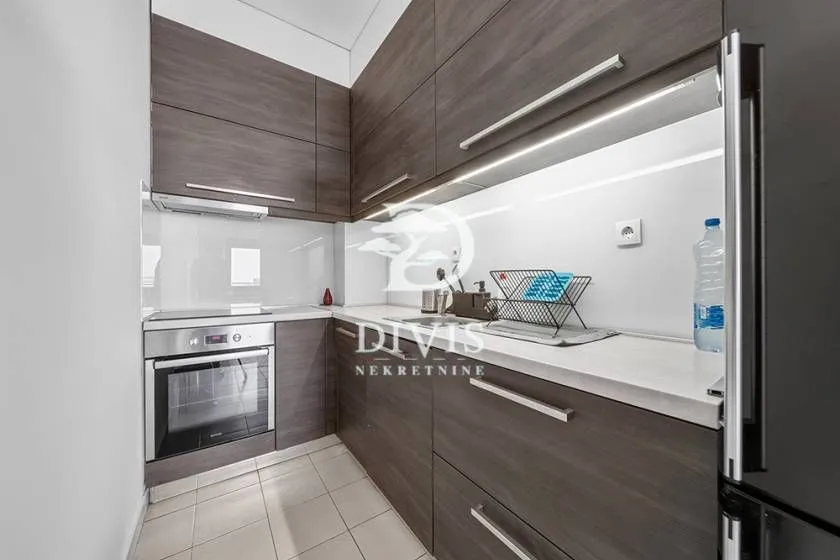 Prodaja, trosoban stan, 77m², Crveni Krst, Beograd