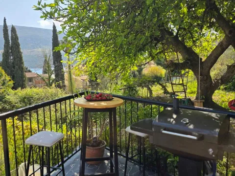 Izdavanje, jednosoban stan, 98m², Đenovići, Herceg Novi - image 13