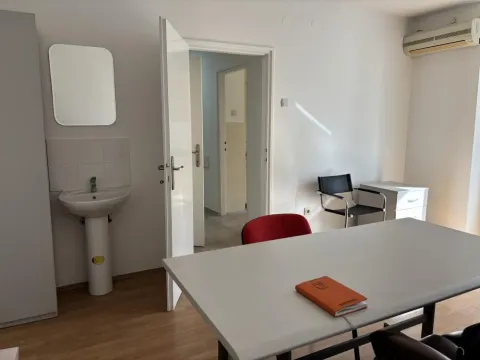 Rent, three bedroom apartment, 61m², Zemun Sve Podlokacije, Beograd - image 3