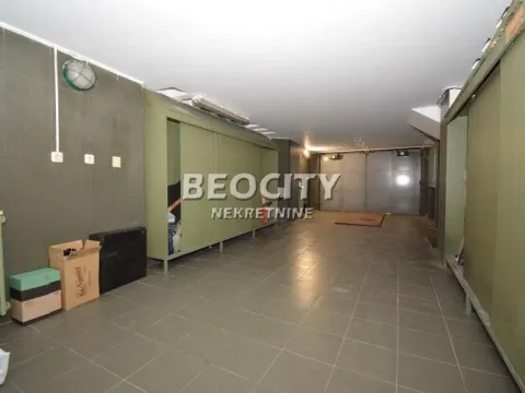 Sale, house, 610m², Zeleno Brdo, Zvezdara Sve Podlokacije - image 3