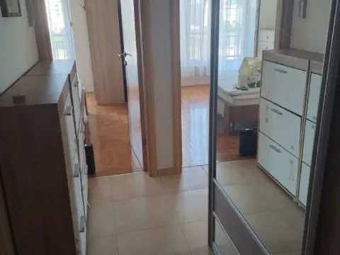 Izdavanje, dvosoban stan, 65m², Zabjelo, Podgorica - image 2