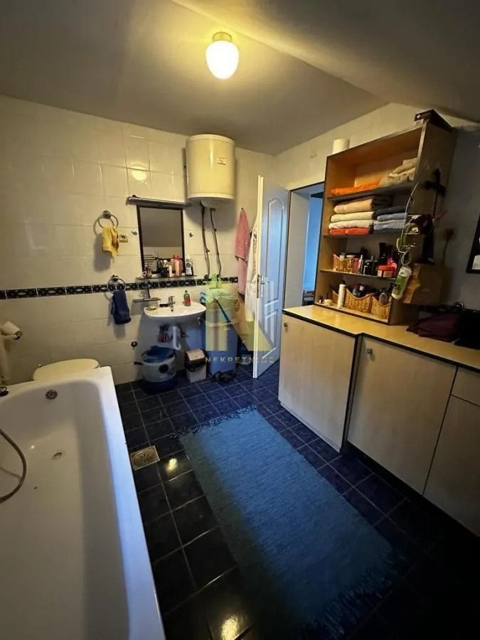 Prodaja, dvosoban stan, 55m², Grbavica, Novi Sad Sve Podlokacije