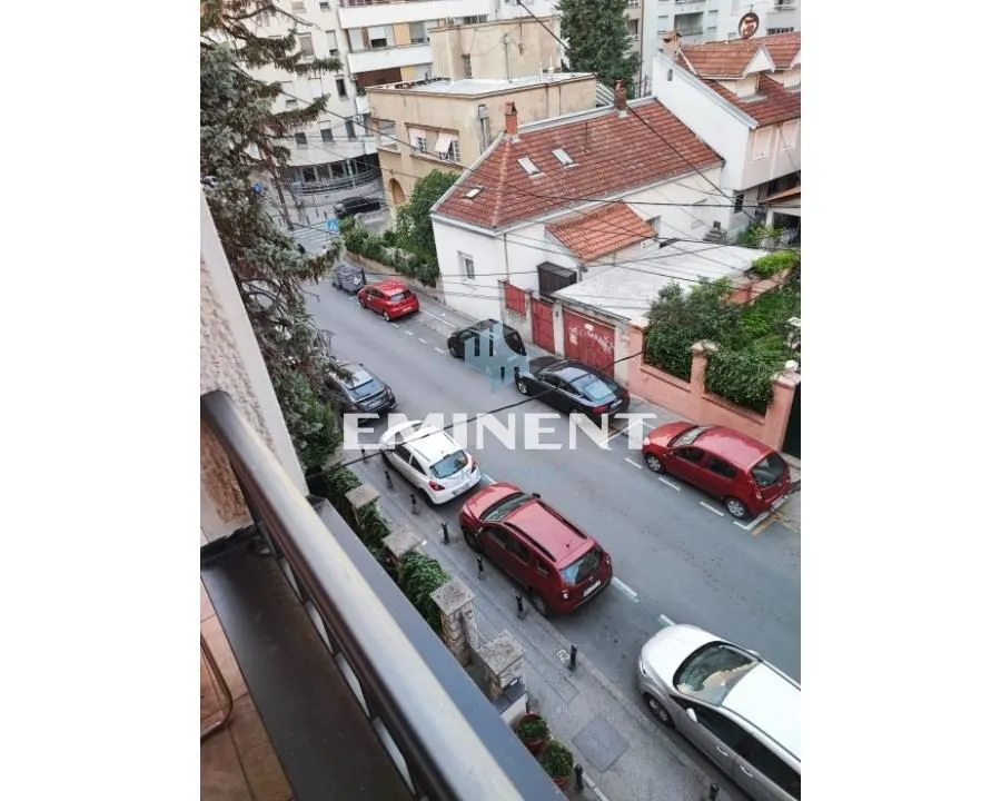Rent, two bedroom apartment, 42m², Crveni Krst, Beograd