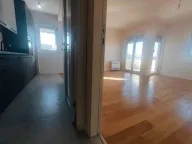 Izdavanje, dvosoban stan, 74m², Central Point, Podgorica - image 9