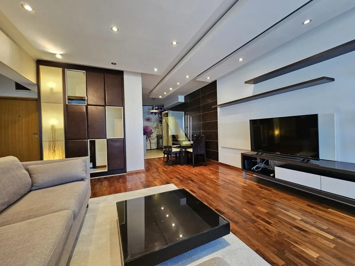 Izdavanje, trosoban stan, 78m², Sajmište, Novi Sad