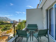 Izdavanje, dvosoban stan, 55m², Bečići, Budva - image 9