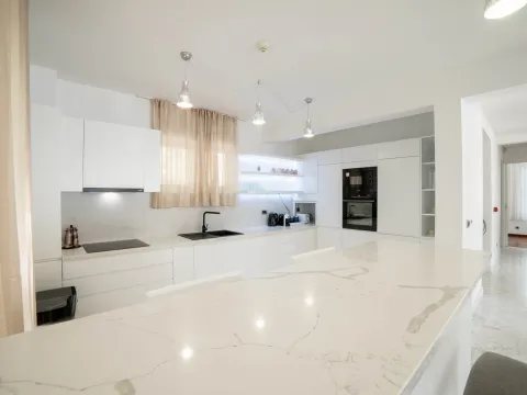 Prodaja, kuća, 405m², Strp, Kotor - image 14