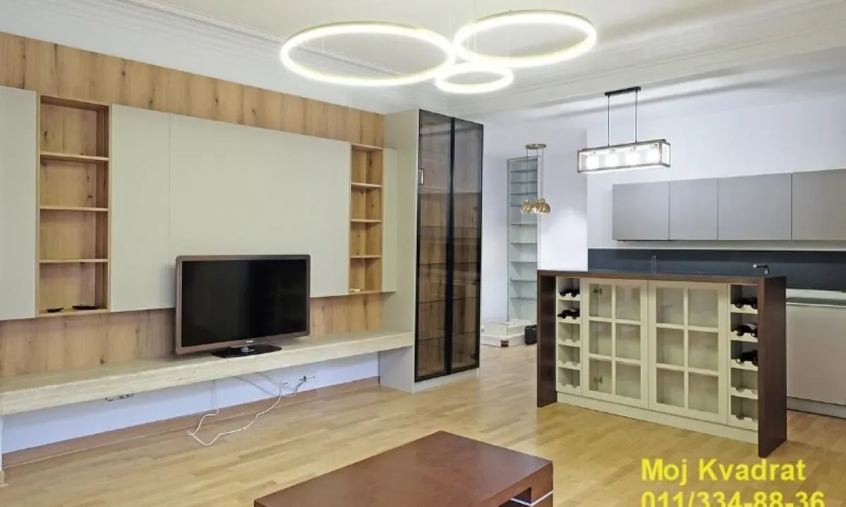 Prodaja, četvorosoban stan, 105m², Vračar Sve Podlokacije, Beograd