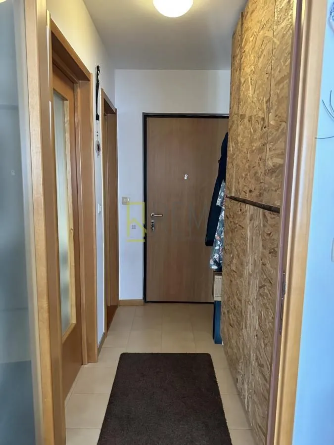 Prodaja, trosoban stan, 81m², Stari Aerodrom, Podgorica