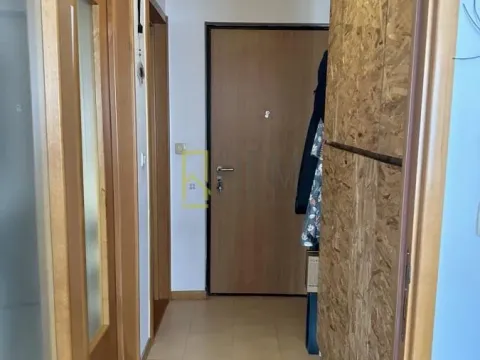 Sale, three bedroom apartment, 81m², Stari Aerodrom, Podgorica - image 6