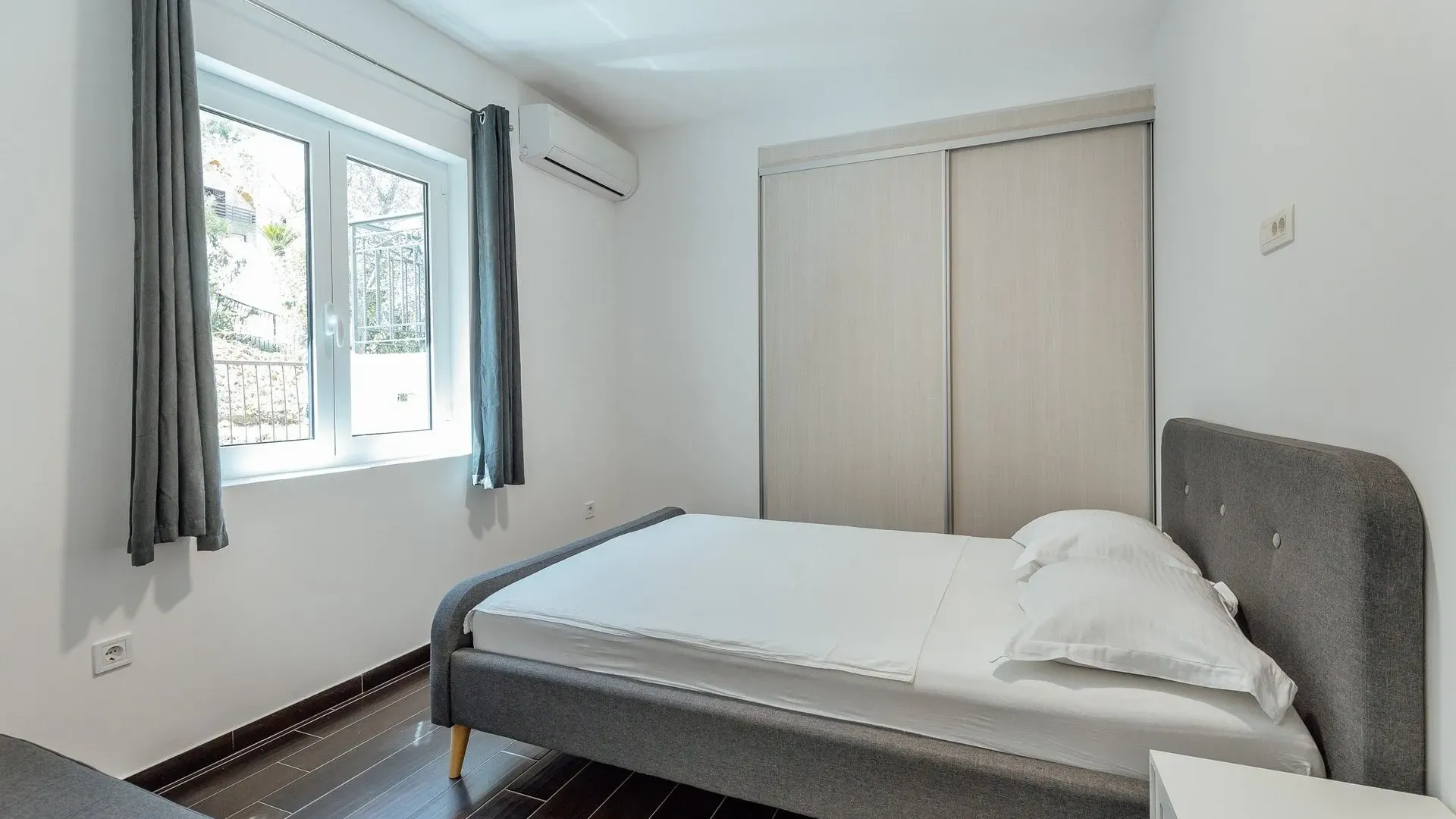 Prodaja, stan, 440m², Stoliv, Kotor